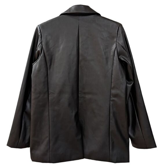 Steve Madden Women's Faux Leather Two Button Blazer Jacket Size M NWT - Picture 2 of 9